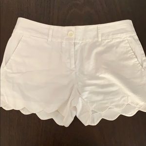 Loft Scallop Hem White Shorts